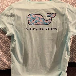 Vineyard vines tee